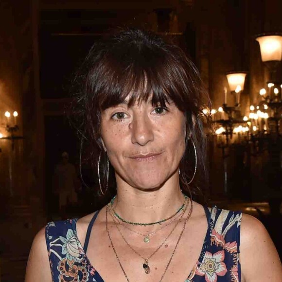 Romane Bohringer - Les célébrités à la première de l'escape game grandeur nature "Inside Opéra" au Palais Garnier à Paris, France, le 4 juin 2018. Le Palais Garnier accueille pour la première fois un concept inédit jamais proposé au public. INSIDE OPERA, un jeu grandeur nature entre escape game et parcours immersif sur les traces du Fantôme de l'Opéra. Le but du jeu ? Tenter de résoudre la malédiction du Fantôme de l'Opéra et le libérer à jamais en déchiffrant une série d'énigmes au sein du Palais Garnier avec la participation des différents comédiens en costume d'époque qui animent ce jeu. © Veeren/Bestimage