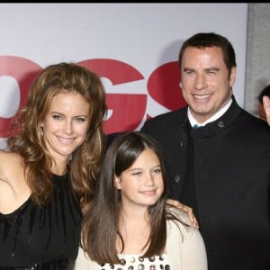 John travolta, Kelly Preston et leur fille Ella Bleu à Hollywood en novembre 2009.