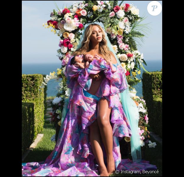 Beyoncé présente ses jumeaux Sir et Rumi. Juillet 2017.