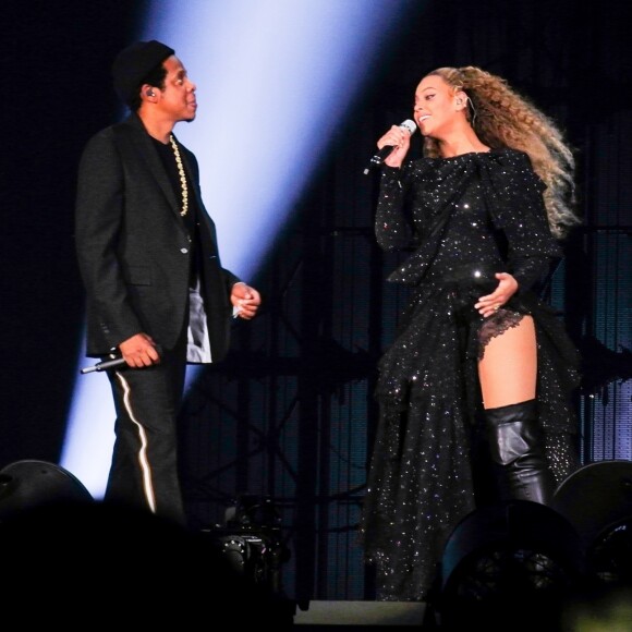 Beyoncé et JAY-Z donnent le coup d'envoi de la tournée "On The Run II" au Principality Stadium à Cardiff, le 6 juin 2018.