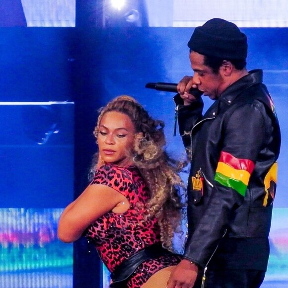 Beyoncé et JAY-Z donnent le coup d'envoi de la tournée "On The Run II" au Principality Stadium à Cardiff, le 6 juin 2018.