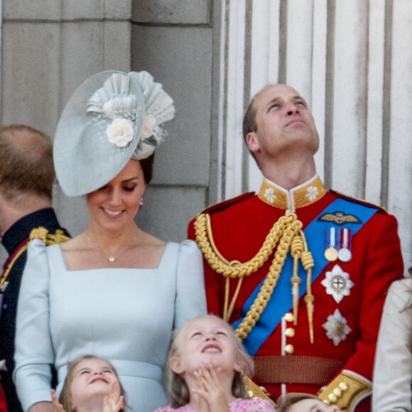 Kate Catherine Middleton, duchesse de Cambridge, le prince William, duc de Cambridge, la princesse Charlotte, Savannah Phillips, le prince George - Les membres de la famille royale britannique lors du rassemblement militaire "Trooping the Colour" (le "salut aux couleurs"), célébrant l'anniversaire officiel du souverain britannique. Cette parade a lieu à Horse Guards Parade, chaque année au cours du deuxième samedi du mois de juin. Londres, le 9 juin 2018.