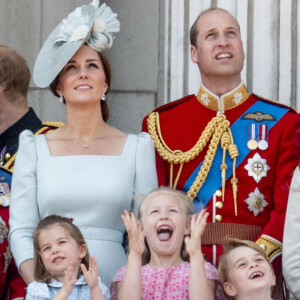 Kate Catherine Middleton, duchesse de Cambridge, le prince William, duc de Cambridge, la princesse Charlotte, Savannah Phillips, le prince George - Les membres de la famille royale britannique lors du rassemblement militaire "Trooping the Colour" (le "salut aux couleurs"), célébrant l'anniversaire officiel du souverain britannique. Cette parade a lieu à Horse Guards Parade, chaque année au cours du deuxième samedi du mois de juin. Londres, le 9 juin 2018.