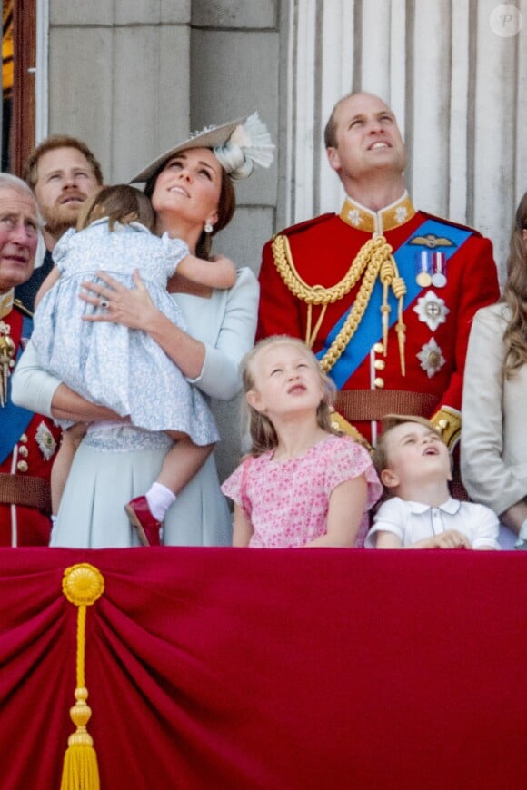 Kate Catherine Middleton, duchesse de Cambridge, le prince William, duc de Cambridge, la princesse Charlotte, Savannah Phillips, le prince George - Les membres de la famille royale britannique lors du rassemblement militaire "Trooping the Colour" (le "salut aux couleurs"), célébrant l'anniversaire officiel du souverain britannique. Cette parade a lieu à Horse Guards Parade, chaque année au cours du deuxième samedi du mois de juin. Londres, le 9 juin 2018.