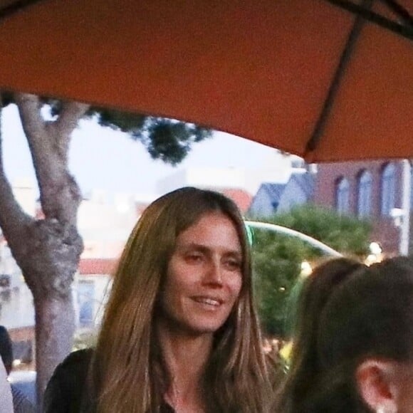 Exclusif - Heidi Klum fête son 45ème anniversaire avec son compagnon Tom Kaulitz et ses enfants Lou, Henry et Leni au restaurant Via Veneto à Santa Monica le 1er juin 2018.