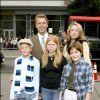 "JOHN SCHNEIDER" EN FAMILLE A LA 1ERE DE "LOONEY TUNES BACK IN ACTIONS" A HOLLYWOOD EN 2003.
