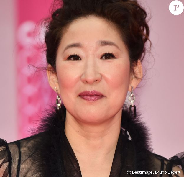 Sandra Oh durant le "Pink Carpet" des séries "Killing Eve" et "When Heroes Fly" lors du festival "Canneseries" à Cannes, le 8 avril 2018. © Bruno Bebert/Bestimage