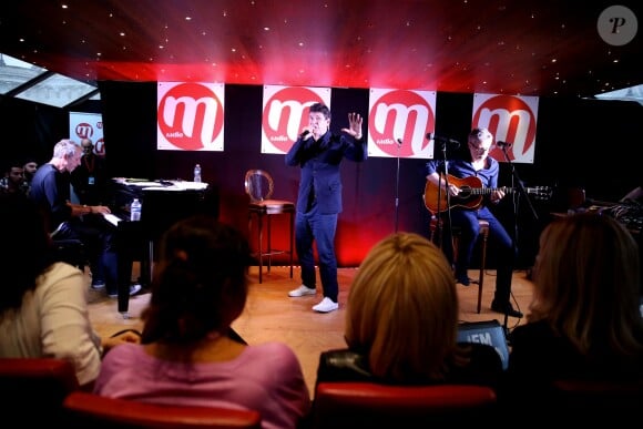 Exclusif - Marc Lavoine en concert privé organisé par la station M Radio sur un bateau mouche qui naviguait sur la Seine à Paris, le 12 juin 2018. © Dominique Jacovides/Bestimage