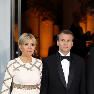 Le président de la République française Emmanuel Macron et sa femme la Première Dame Brigitte Macron - Dîner en l'honneur du président de la République française et sa femme la première dame à la Maison Blanche à Washington, The District, Etats-Unis, le 24 avril 2018. © Dominique Jacovides/Bestimage