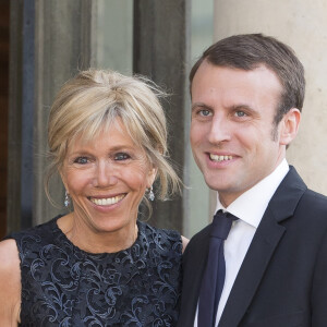 Emmanuel Macron et sa femme Brigitte Trogneux - Le couple royal espagnol est reçu par le président français pour un dîner d'état donné en leur honneur au palais de l'Elysée à Paris, le 2 juin 2015, lors de leur visite d'état de 3 jours à Paris.