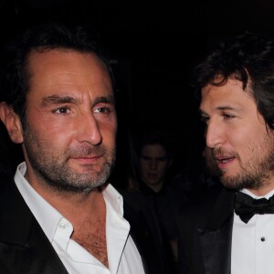 Gilles Lellouche et Guillauem Canet à Paris en février 2012.