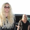 Kesha arrive à l'aéroport de LAX à Los Angeles pour prendre l'avion, le 18 mai 2018