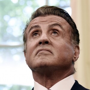 Sylvester Stallone - Le président américain Donald Trump a réhabilité à titre posthume Jack Johnson, premier noir sacré champion du monde de boxe poids lourd en 1908, avant d'être condamné à la prison pour des motifs racistes, à la Maison Blanche à Washington le 24 mai 2018.