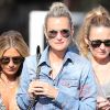 Christina, Laeticia Hallyday, Yaël Abrot - Laeticia Hallyday et ses amies vont déjeuner au Country Market de Brentwood le 8 mai 2018.
