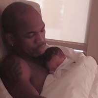 Ne-Yo papa : Premières photos de son fils, né en pleine urgence