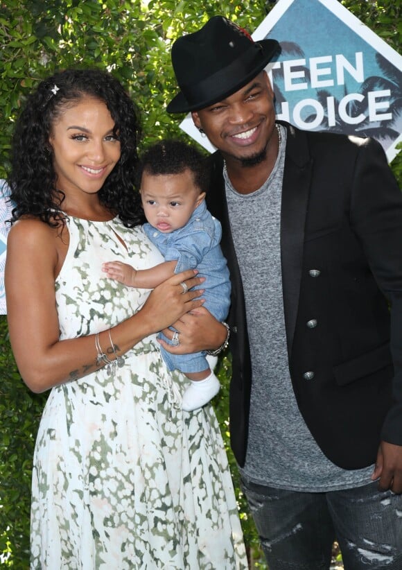 Ne-Yo, sa femme Crystal Renay et leur fils Shaffer aux Teen Choice Awards 2016 à Los Angeles le 31 juillet 2016.
