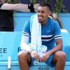 Nick Kyrgios lors de la demi-finale contre Marin Cilic au tournoidu Queen's, à Londres, le 23 juin 2018.