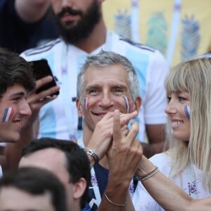 Dylan Deschamps, Nagui et sa femme Mélanie Page lors de France-Argentine en 8e de finale de la Coupe du monde de football le 30 juin 2018 à Kazan en Russie. © Cyril Moreau/Bestimage