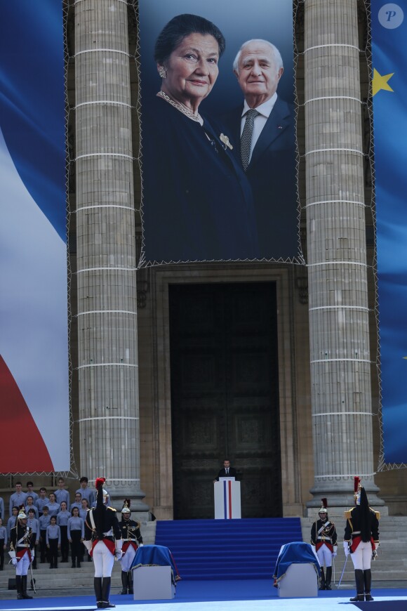 Emmanuel Macron, président de la République - Cérémonie d'entrée de Simone Veil et de son époux Antoine Veil au Panthéon à Paris le 1er juillet 2018 © Hamilton / Pool / Bestimage