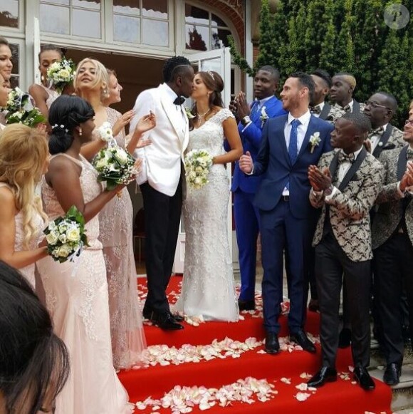 Blaise Matuidi a épousé Isabelle Malice à Paris le 1er juillet 2017.