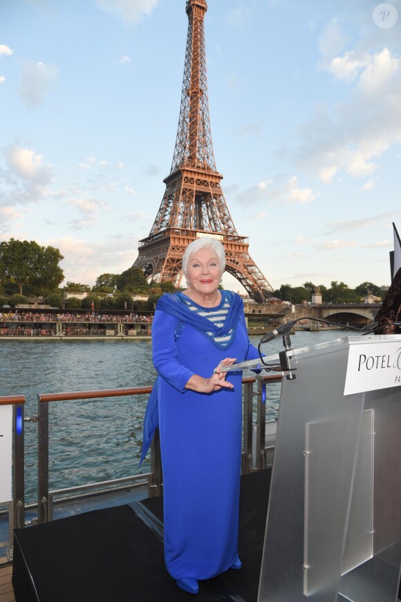 Line Renaud - Soirée du 90e anniversaire de Line Renaud sur le bateau Potel & Chabot "Pavillon Seine" à Paris le 2 juillet 2018. © Coadic Guirec/Bestimage