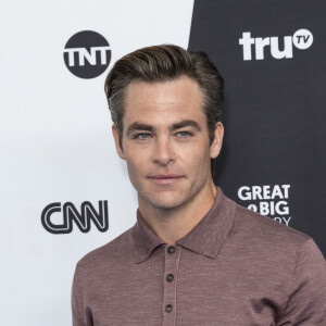 Chris Pine au photocall de "2018 Turner UpFront" à New York, le 17 mai 2018. Celebrities attend the "2018 Turner UpFront" in New York. May 17th, 2018.17/05/2018 - New York