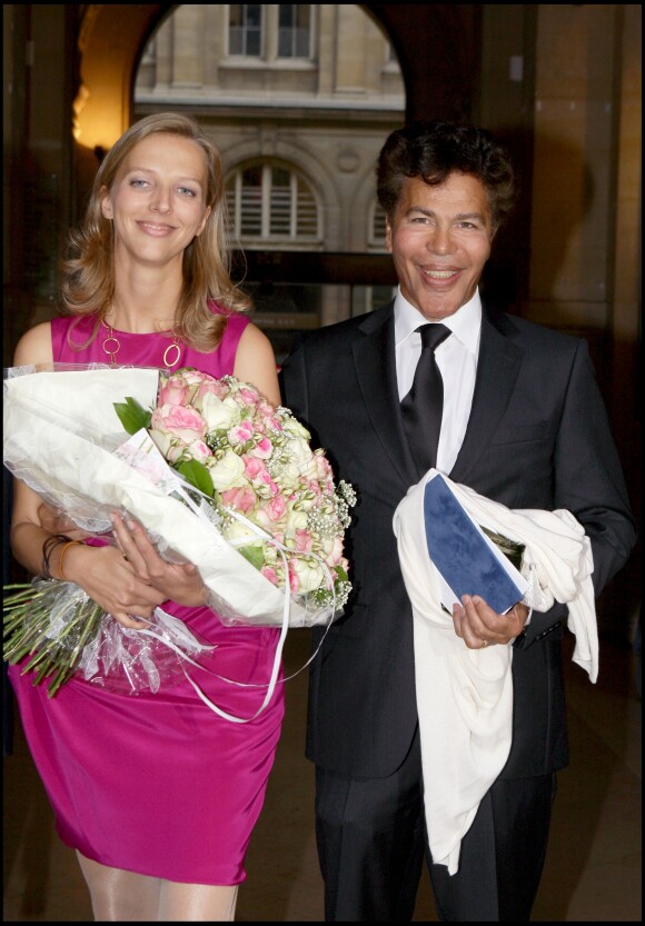 Paris Igor Bogdanoff et sa femme Amélie Bourbon Parme lors de leur mariage en 2009.