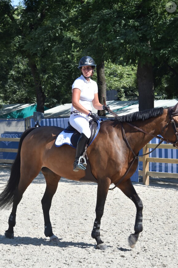 Exclusif - Louise Rochefort en détente lors du Longines Paris Eiffel Jumping au Champ de Mars à Paris, le 6 juillet 2018. © Borde/Veeren/Bestimage