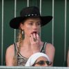 Amber Heard et son compagnon Vito Schnabel assistent à un match lors du tournoi de tennis de Wimbledon à Londres le 6 juillet 2018