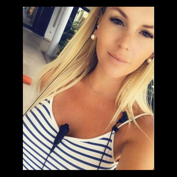 Amélie Neten sur le tournage des "Vacances des Anges" à Marbella - Instagram, juillet 2018