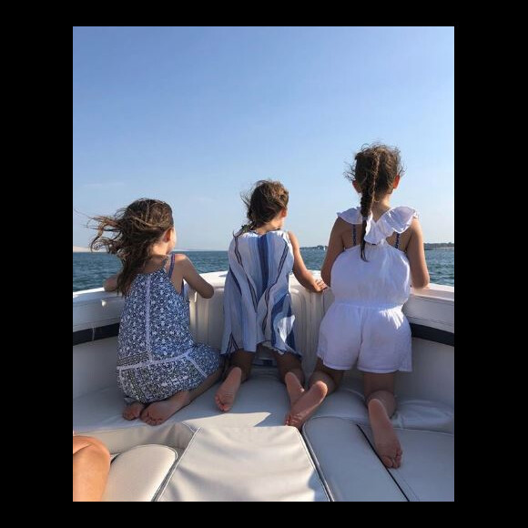 Marc-Olivier Fogiel en vacances avec ses filles et son compagnon - Instagram, 9 juillet 2018