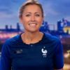 Anne-Sophie Lapix présente le JT de 20H en portant le maillot de l'équipe de France - France 2, 10 juillet 2018