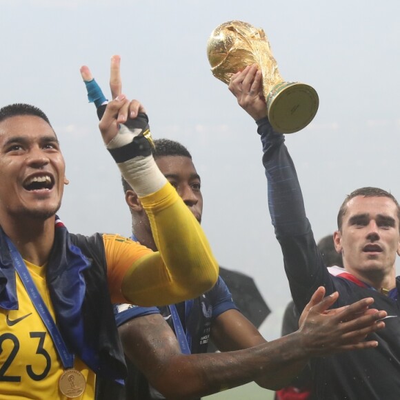 Alphonse Areola, Presnel Kimpembe et Antoine Griezmann - Finale de la Coupe du Monde de Football 2018 en Russie à Moscou, opposant la France à la Croatie (4-2) le 15 juillet 2018 © Cyril Moreau/Bestimage