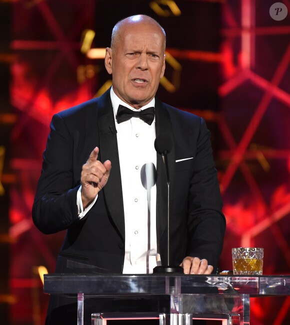 Bruce Willis sur la scène du "Comedy Central Roast of Bruce Willis" au Hollywood Palladium à Los Angeles le 14 juillet 2018