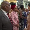 Le prince Harry, duc de Sussex et Meghan Markle, duchesse de Sussex lors de leur visite de l'exposition commémorative de la naissance de Nelson Mandela au centre Southbank à Londres le 17 juillet 2018