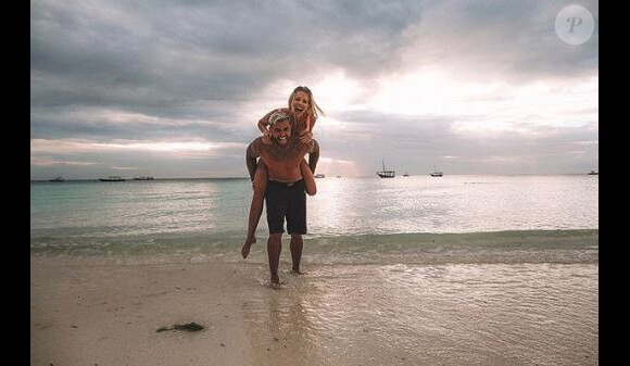 Jessica Thivenin (Les Marseillais) et son chéri Thibault en vacances - Instagram, 17 juin 2018