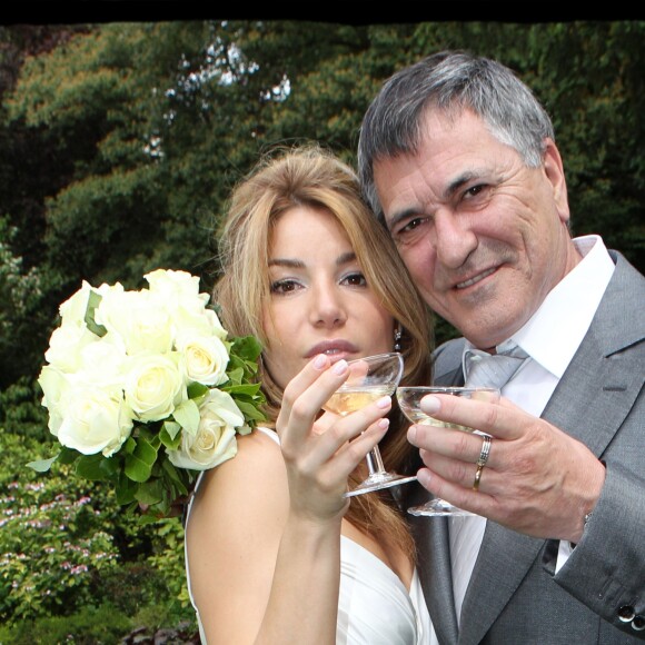 MARIAGE JEAN-MARIE BIGARD ET LOLA MAROIS MAIRIE DU VII EME A PARIS 27/05/2011 - PARIS