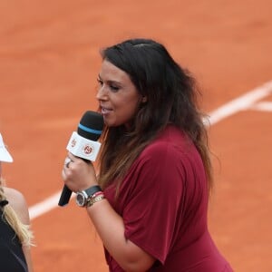 Marion Bartoli lors des internationaux de tennis de Roland Garros le 28 mai 2018. En atten­dant de redis­pu­ter des matchs, la spor­tive commente les rencontres pour Euro­sport à l'occa­sion du tour­noi de Roland-Garros. © Dominique Jacovides - Cyril Moreau / Bestimage