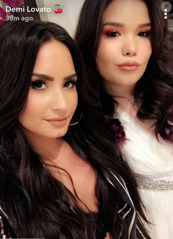 Demi Lovato fait un selfie avec sa soeur Madison De La Garza, qui fête ses 16 ans, le 18 décembre 2017