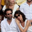 Laurie Cholewa et son fiancé Greg Levy dans les tribunes des internationaux de tennis de Roland Garros à Paris, France, le 3 juin 2018. © Dominique Jacovides - Cyril Moreau/Bestimage