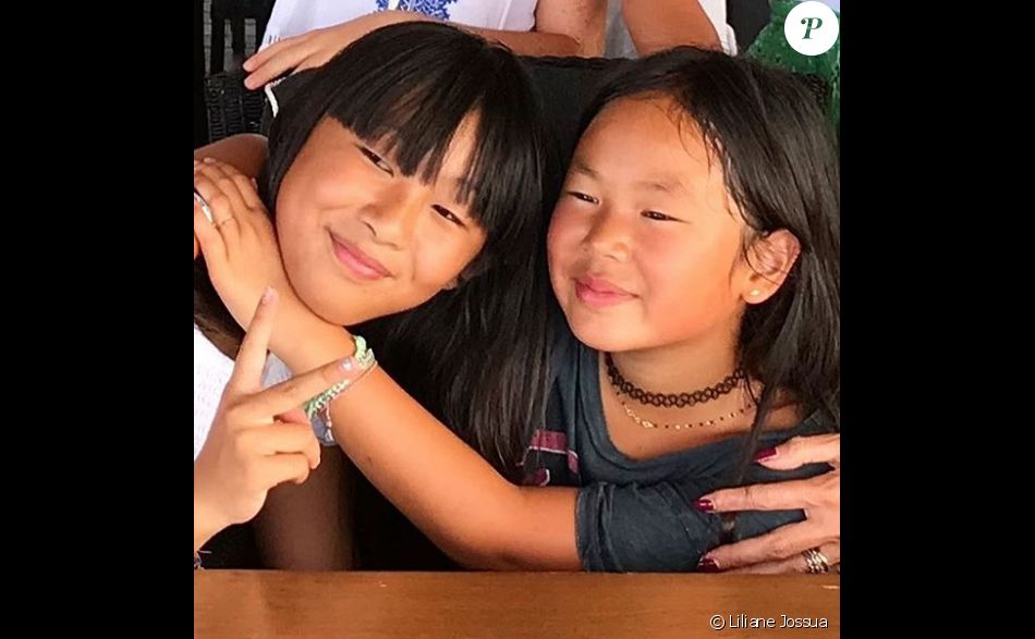 Jade et Joy Hallyday le jour de l'anniversaire de Joy à SaintBarthélemy. Juillet 2018. Purepeople Jade et Joy Hallyday le jour de l'anniversaire de Joy à SaintBarthélemy. Juillet 2018. Purepeople