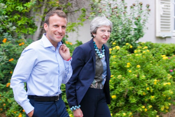 Le président de la république Emmanuel Macron reçoit la première ministre britannique Theresa May au Fort de Brégançon le 3 août 2018 © Pascal Parrot / Pool / Bestimage