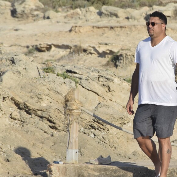Exclusif - Ronaldo passe ses vacances à Formentera en Espagne le 21 juillet 2018.