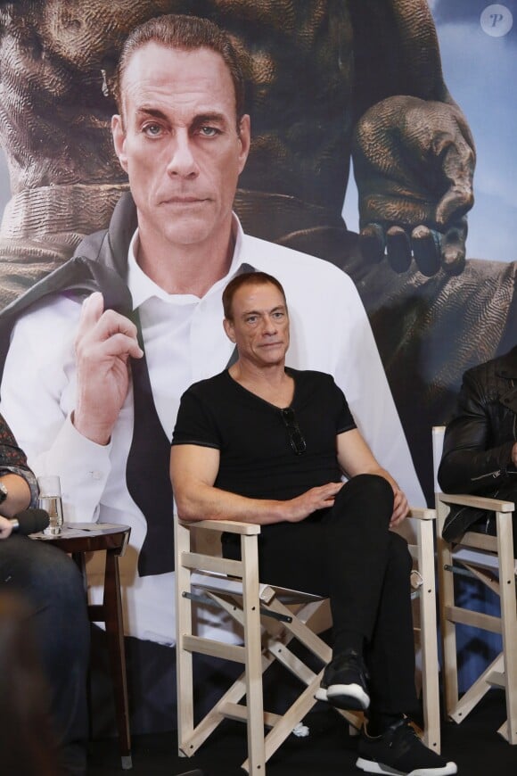 Exclusif - Jean-Claude Van Damme - Conférence de presse de la série "Jean-Claude Van Johnson" par Amazon TV à l'hôtel The Peninsula à Paris, le 12 décembre 2017.
