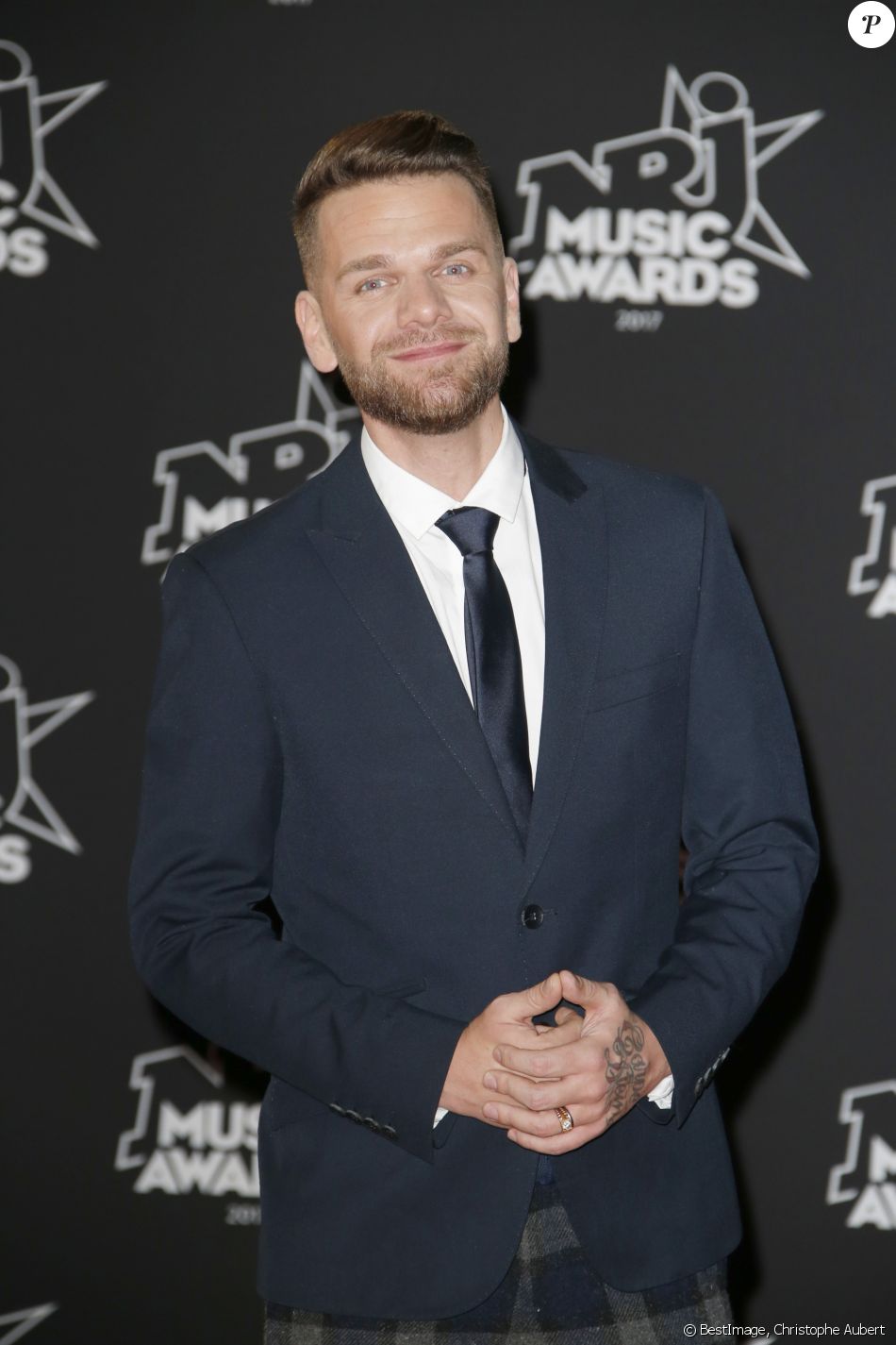 Keen v Nrj Music Awards 2021 Keen'V - 19ème édition des NRJ Music Awards à Cannes le 4 novembre 2017. ©  Christophe Aubert via Bestimage - Purepeople