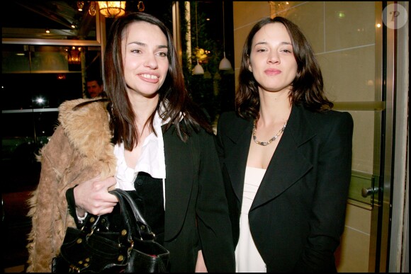 Béatrice Dalle et Asia Argeno à Paris en janvier 2007.