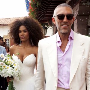 Sortie des mariés lors du Mariage civil de Vincent Cassel et Tina Kunakey à la mairie de Bidart au pays basque le 24 août 2018. © Patrick Bernard / Guillaume Collet / Bestimage