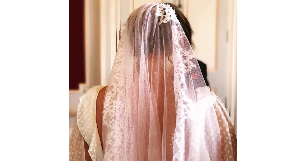 Nelly Auteuil En Robe De Mari e Le 24 Ao t 2018 Purepeople nelly-auteuil-en-robe-de-mari-e-le-24-ao-t-2018-purepeople