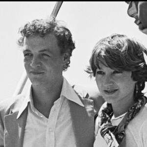 ARCHIVES - Philippe Léotard et Nathalie Baye à Cannes en 1977.