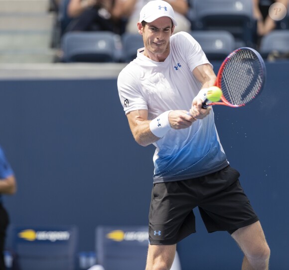 Le joueur britannique Andy Murray lors du premier tour de l'US Open 2018 contre l'australien J/Duckworth au Centre national de tennis USTA Billie Jean King à New York, le 27 aout 2018.